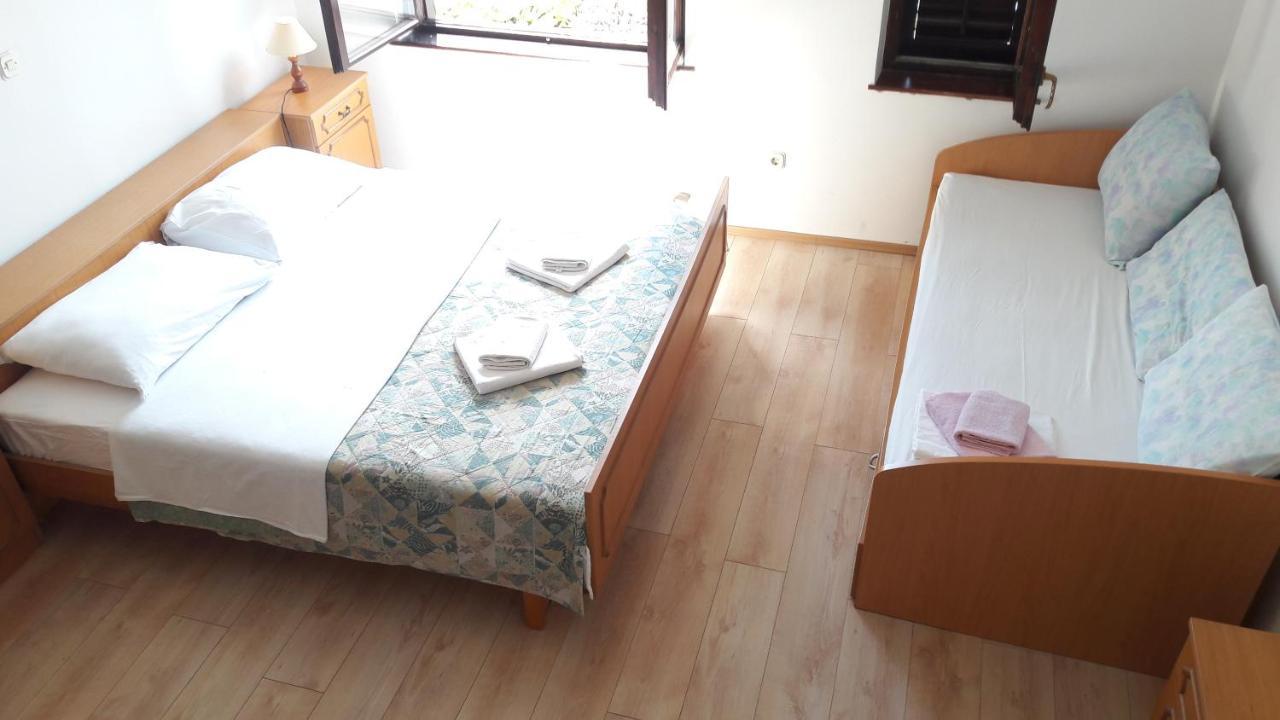 Apartment Radovan Porec Exterior photo